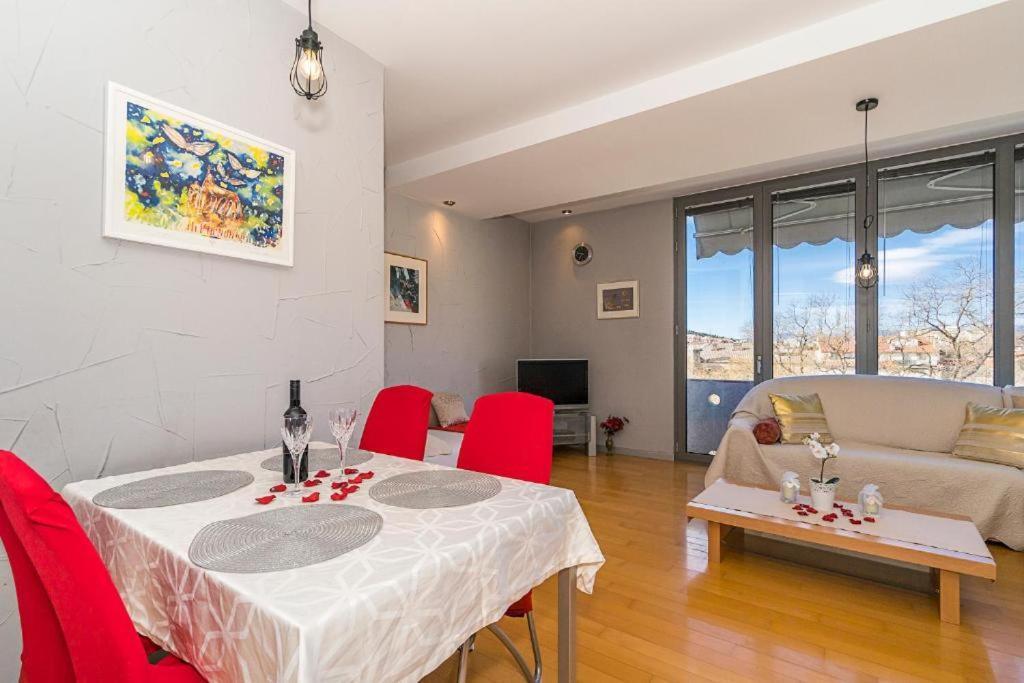Apartament App Sea View In Old Town With Balcony Split